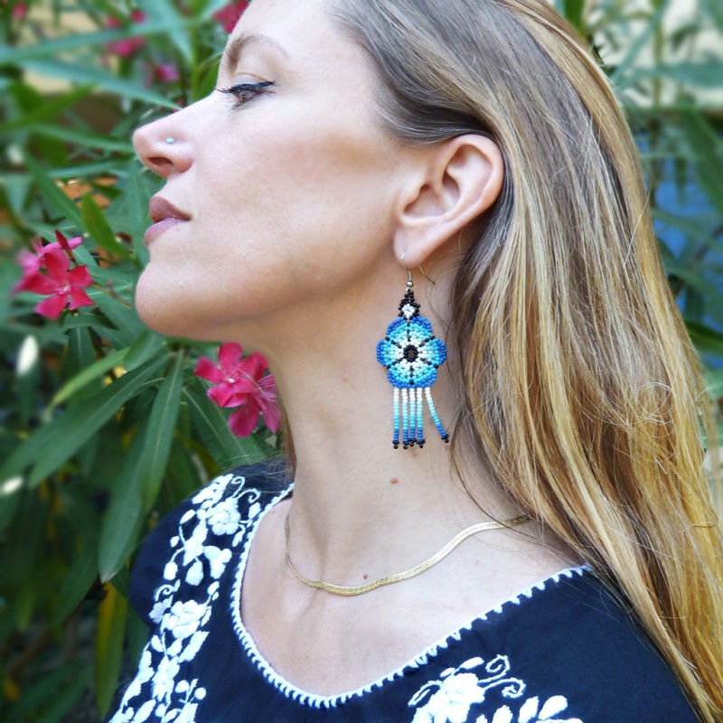 Dangling Turquoise Flower with Crystal Stigma Earrings 