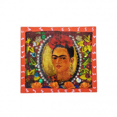 Nicho Frida Kahlo Retrato ovalo - Caja de madera mexicana - Casa Frida
