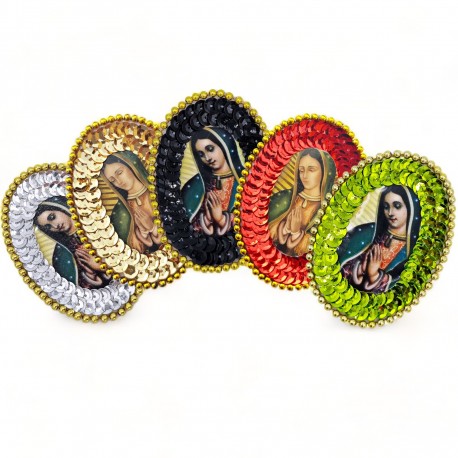 Met de hand geborduurde ovale patch Maagd van Guadalupe met pailletten en kralen. - Casa Frida