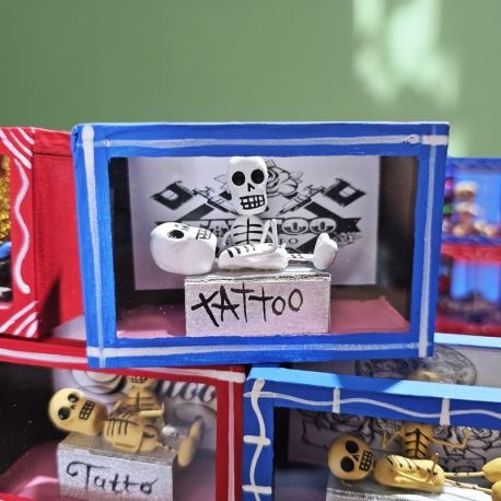 Boîte vitrine Le tatoueur